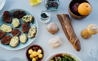 La spiruline pour le bien être quotidien, au même titre qu'une cure de vitamines, de fer ou de compléments alimentaires disponibles en pharmacie.