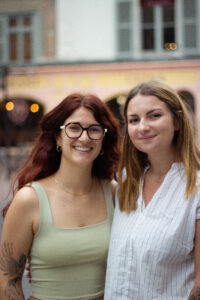 Les fondatrice de endonenette qui sensibilisent à la santé féminine sur le terrain.